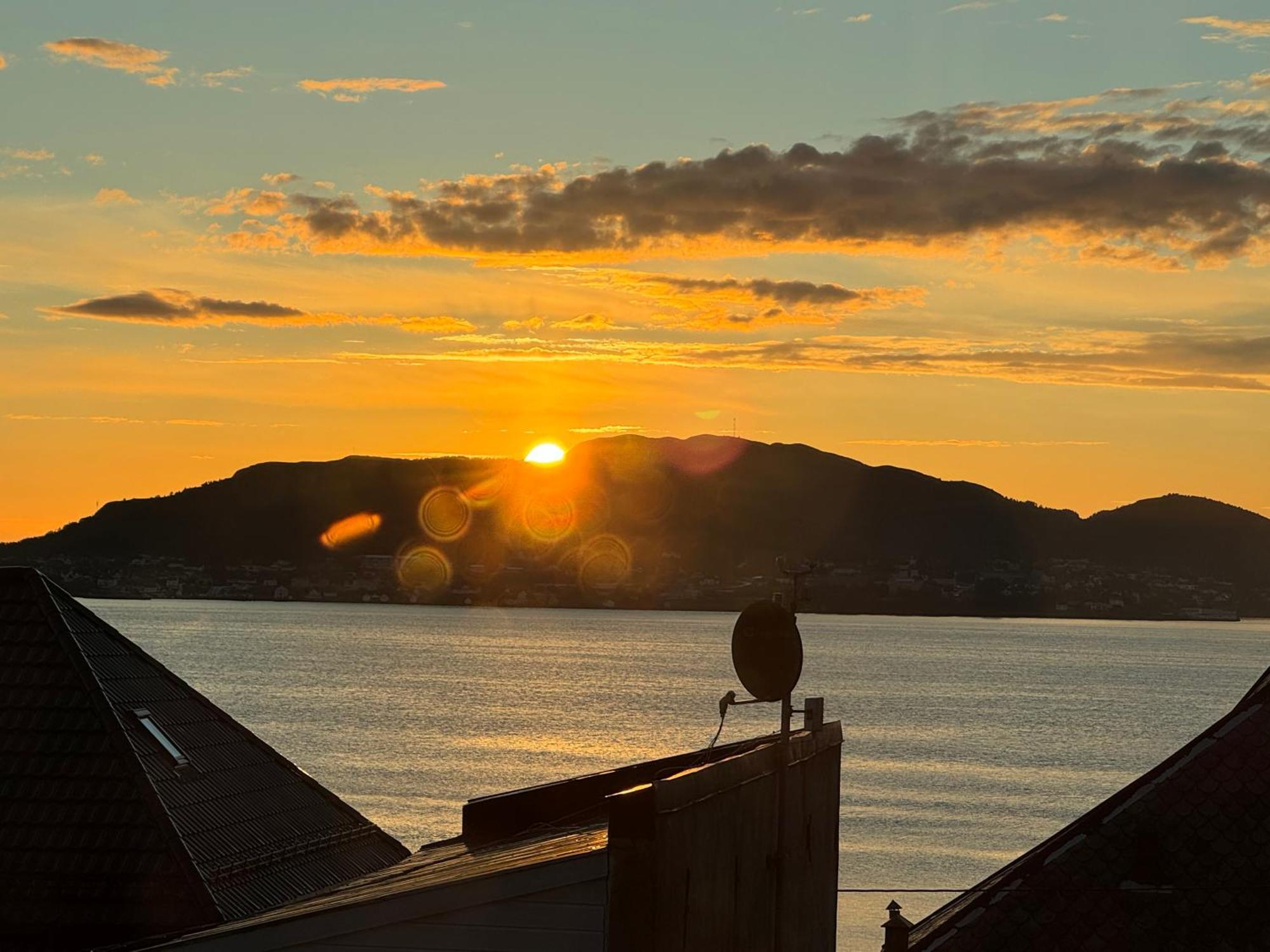 Alesund Sentrum Apartment エクステリア 写真